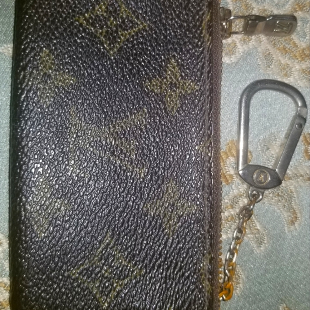 Vintage Louis Vuitton Keyhain Wallet
